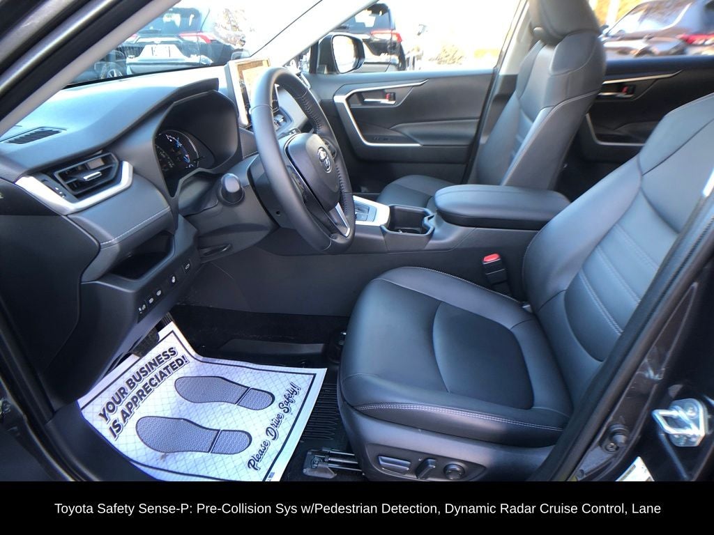 2025 Toyota RAV4 Hybrid XLE Premium