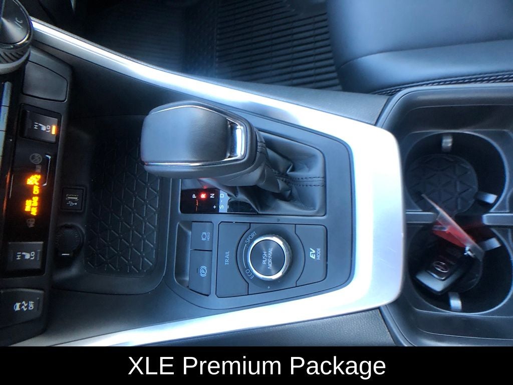 2025 Toyota RAV4 Hybrid XLE Premium