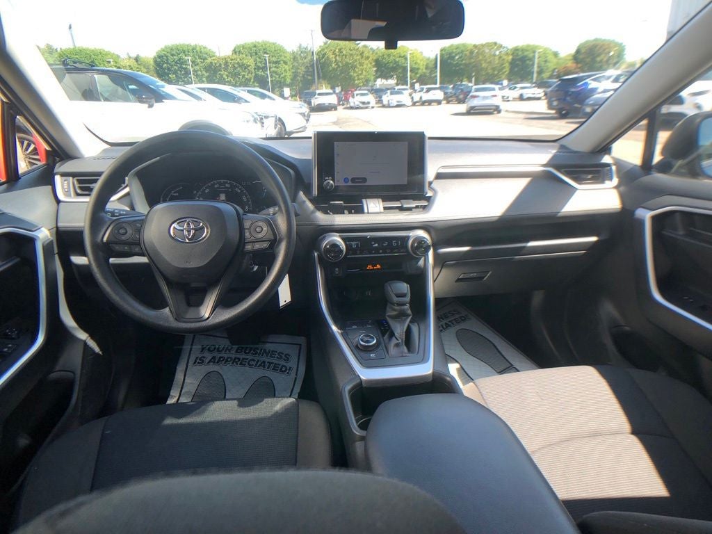 2025 Toyota RAV4 Hybrid LE