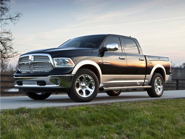 2019 RAM 1500 Classic Express 4x4 Quad Cab 6'4's photo