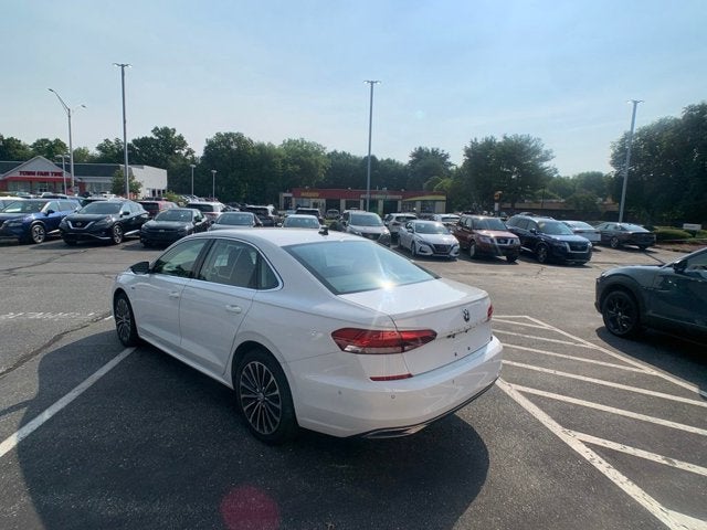 2022 Volkswagen Passat 2.0T Limited Edition