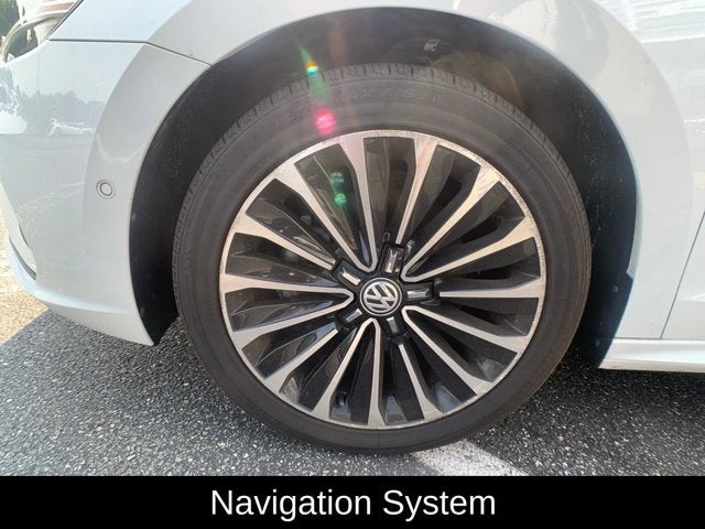 2022 Volkswagen Passat 2.0T Limited Edition