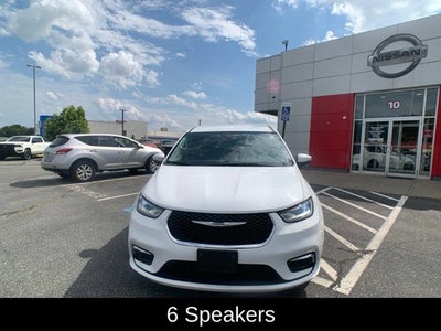 2023 Chrysler Pacifica Hybrid Touring L