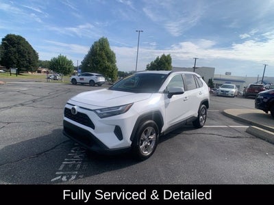 2025 Toyota RAV4 XLE