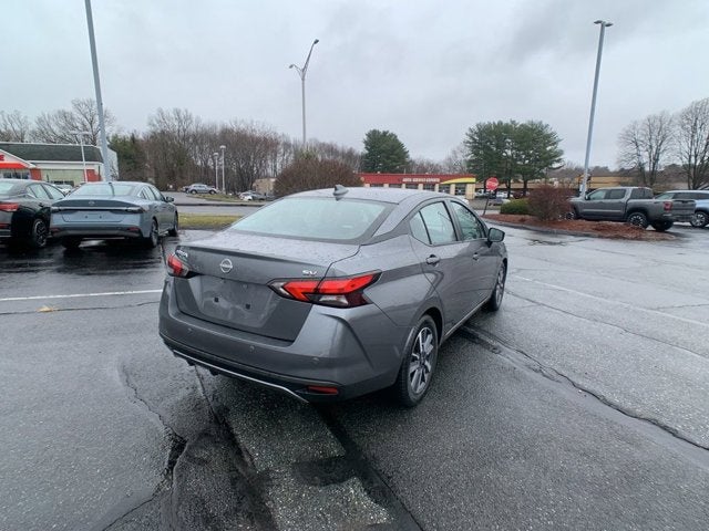2023 Nissan Versa SV