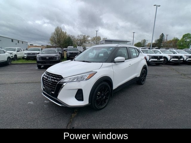 2023 Nissan Kicks SV