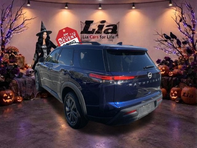 2025 Nissan Pathfinder SV