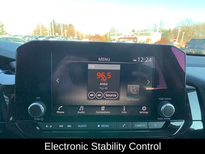 2024 Nissan Pathfinder SV