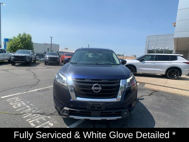 2022 Nissan Pathfinder Platinum