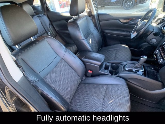 2022 Nissan Rogue Sport SV