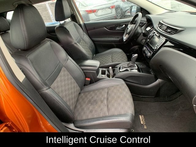 2022 Nissan Rogue Sport SV