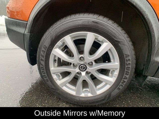 2022 Nissan Rogue Sport SV