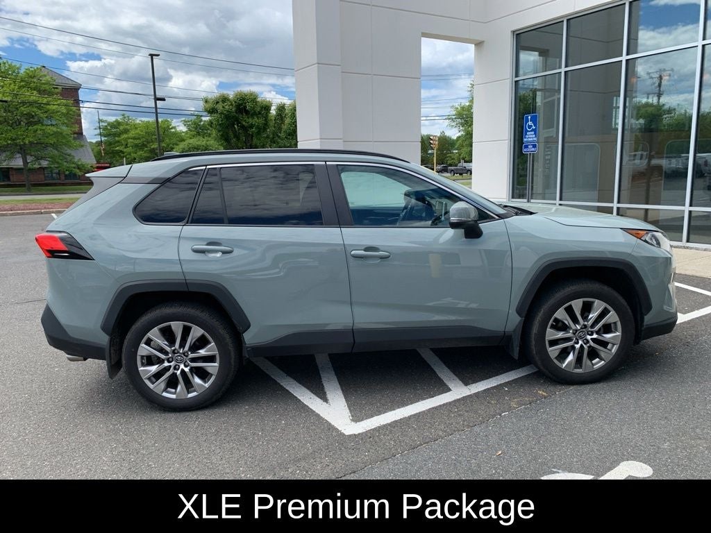 2019 Toyota RAV4 XLE Premium