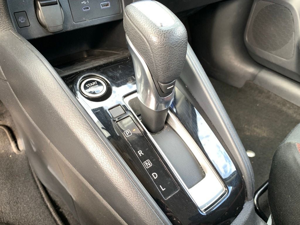 2024 Nissan Versa 1.6 SR