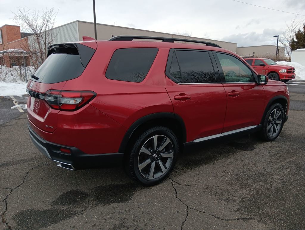 2023 Honda Pilot Elite