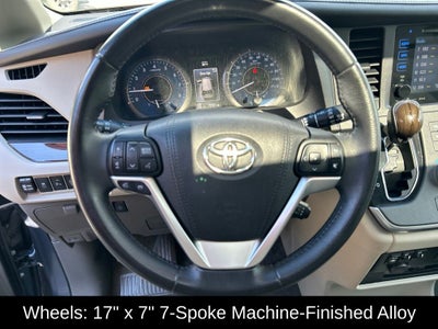 2017 Toyota Sienna XLE Premium 8 Passenger