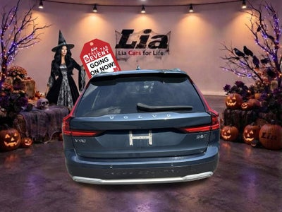 2024 Volvo V90 Cross Country B6