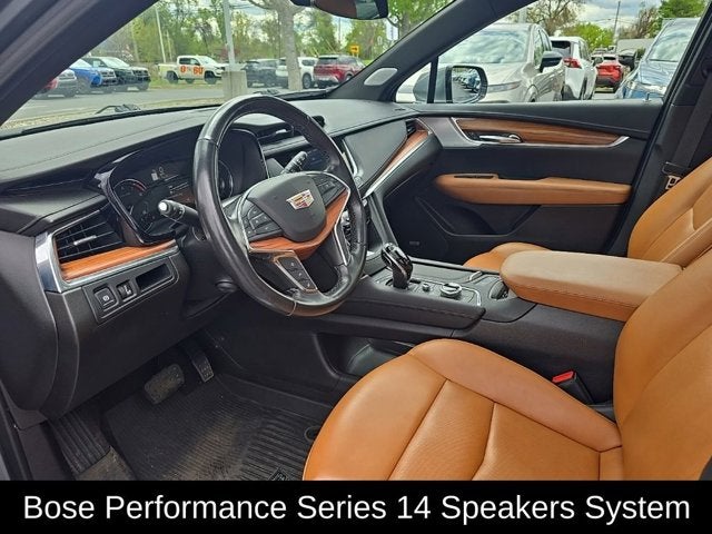 2022 Cadillac XT5 AWD Premium Luxury