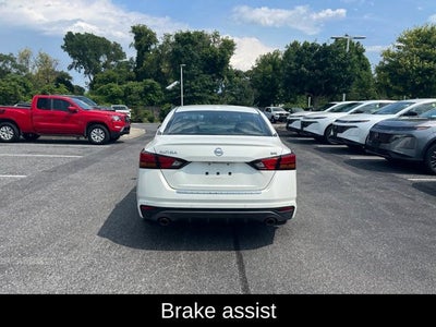 2022 Nissan Altima 2.5 SR