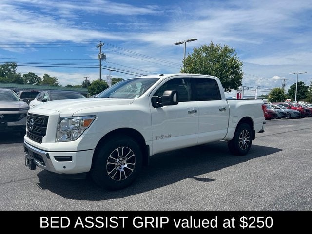 2021 Nissan Titan SV