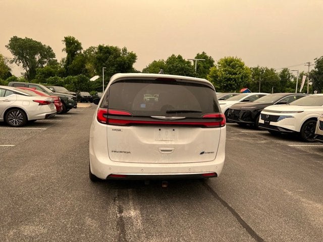 2024 Chrysler Pacifica Hybrid Select