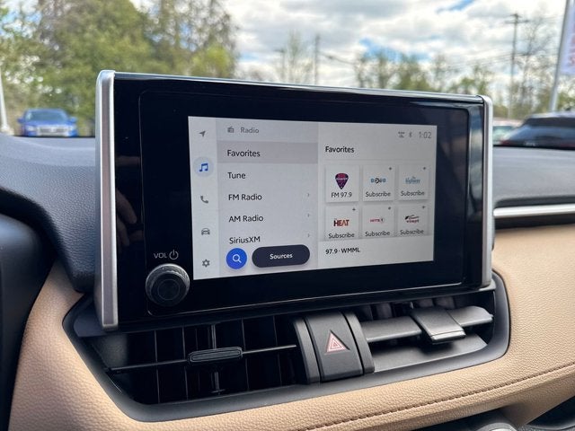 2025 Toyota RAV4 LE