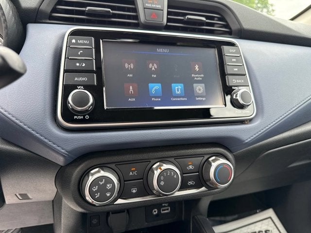 2023 Nissan Versa SV