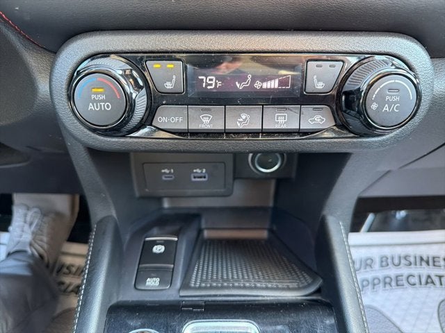 2024 Nissan Kicks SR