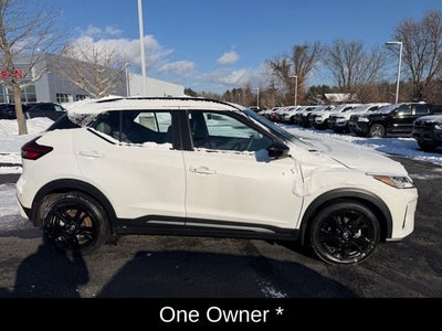 2024 Nissan Kicks SR