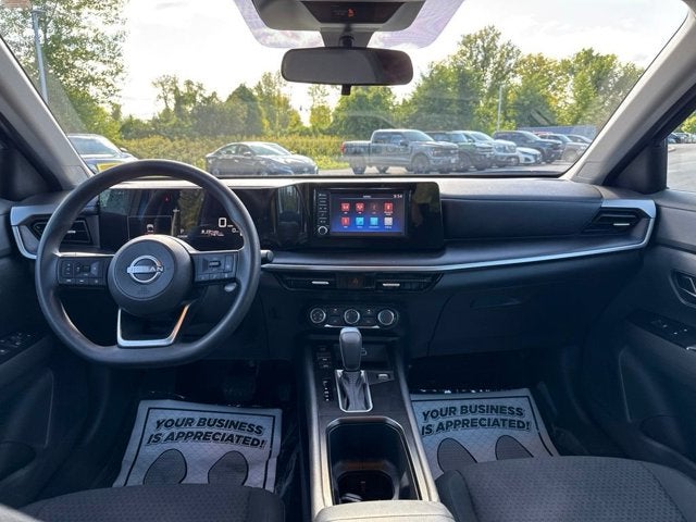 2025 Nissan Kicks S
