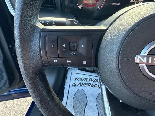 2025 Nissan Kicks S
