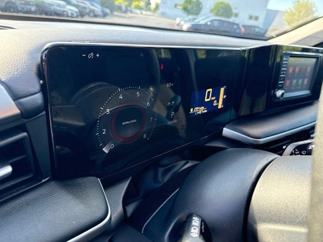 2025 Nissan Kicks S