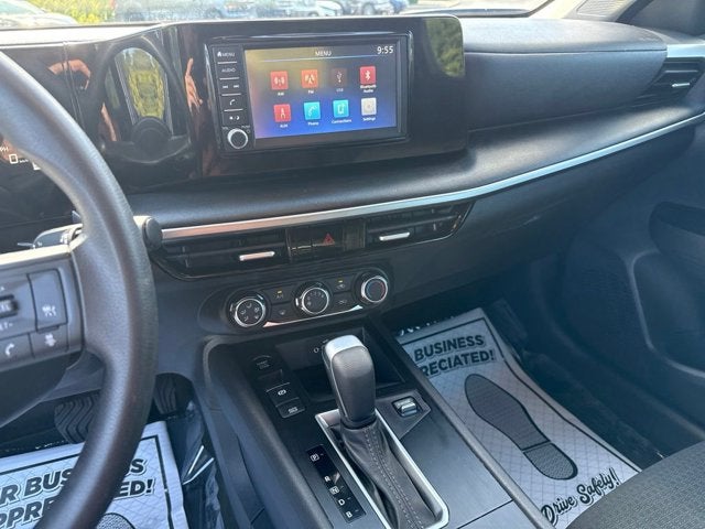 2025 Nissan Kicks S