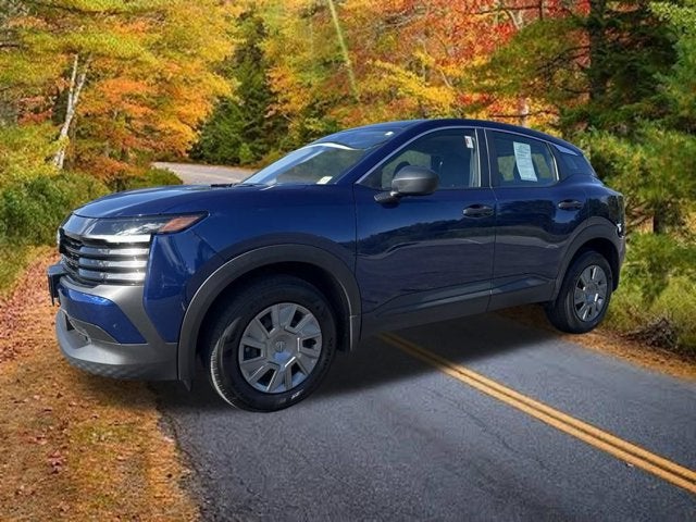 2025 Nissan Kicks S
