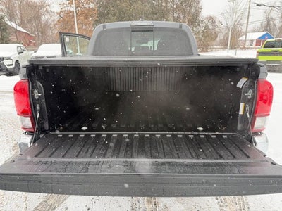 2022 Toyota Tacoma 4WD SR5