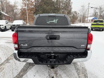 2022 Toyota Tacoma 4WD SR5