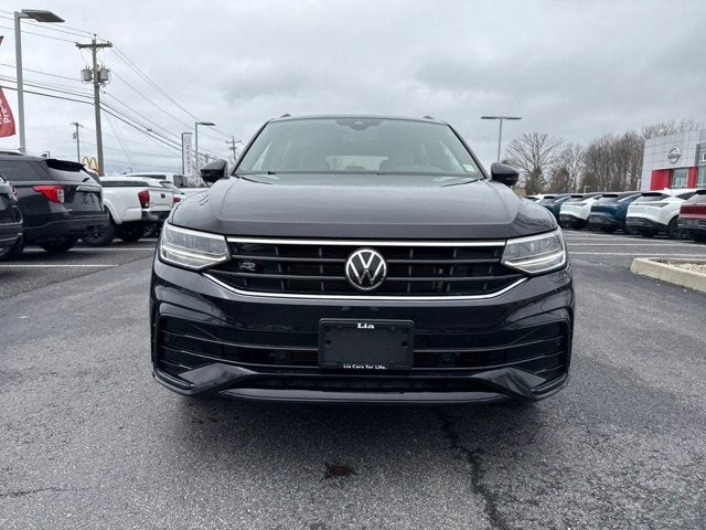 2022 Volkswagen Tiguan SE R-Line Black