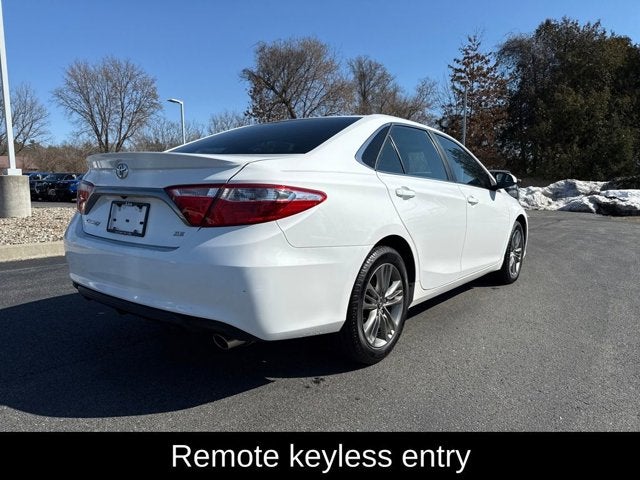2017 Toyota Camry SE