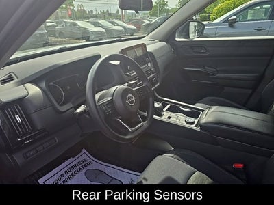 2024 Nissan Pathfinder S
