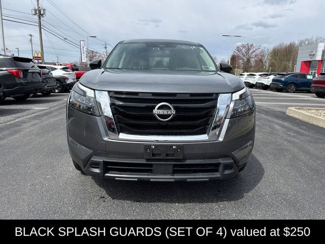 2024 Nissan Pathfinder S