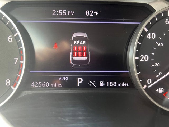 2024 Nissan Pathfinder SV