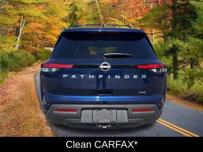 2025 Nissan Pathfinder SV
