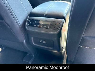 2023 Nissan Pathfinder SV