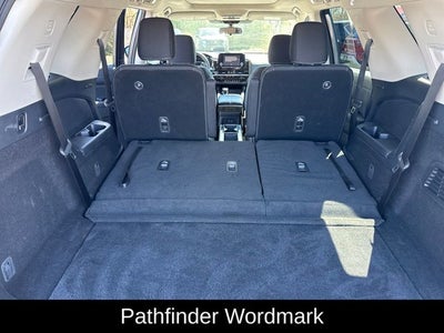 2023 Nissan Pathfinder SV