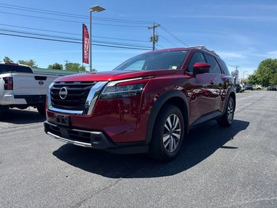 2023 Nissan Pathfinder SL