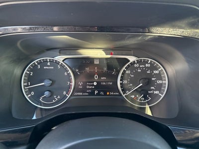 2025 Nissan Pathfinder SL