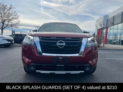 2022 Nissan Pathfinder SL