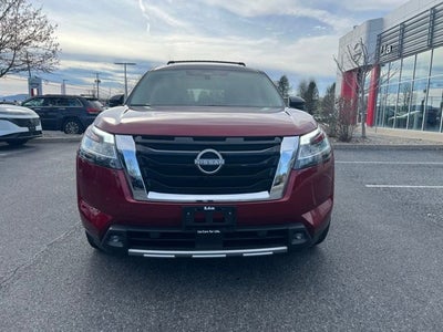 2022 Nissan Pathfinder SL