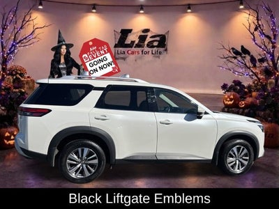 2023 Nissan Pathfinder SL