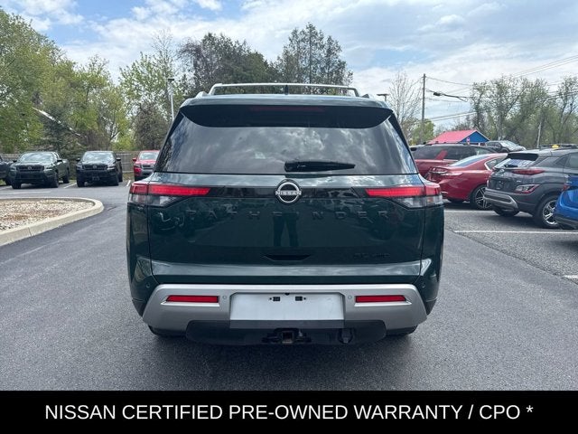 2023 Nissan Pathfinder SL